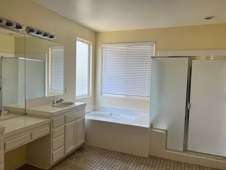 44820 Cosentino Ct — Photo 11