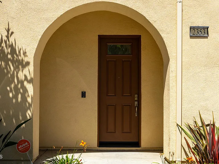 2353 Nicklaus St — Photo 3