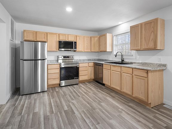 4th image of 2295 Ledford Rd