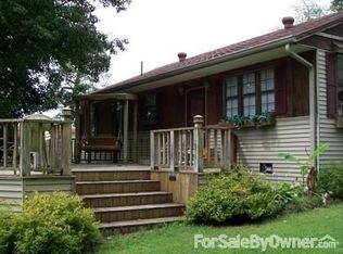 605 Butler School Ln, Bruceton, TN 38317