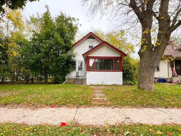 3924 South Lipton AVENUE, Saint Francis, WI 53235