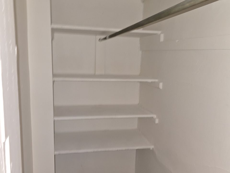 1st image of 356 W 10th St #3
