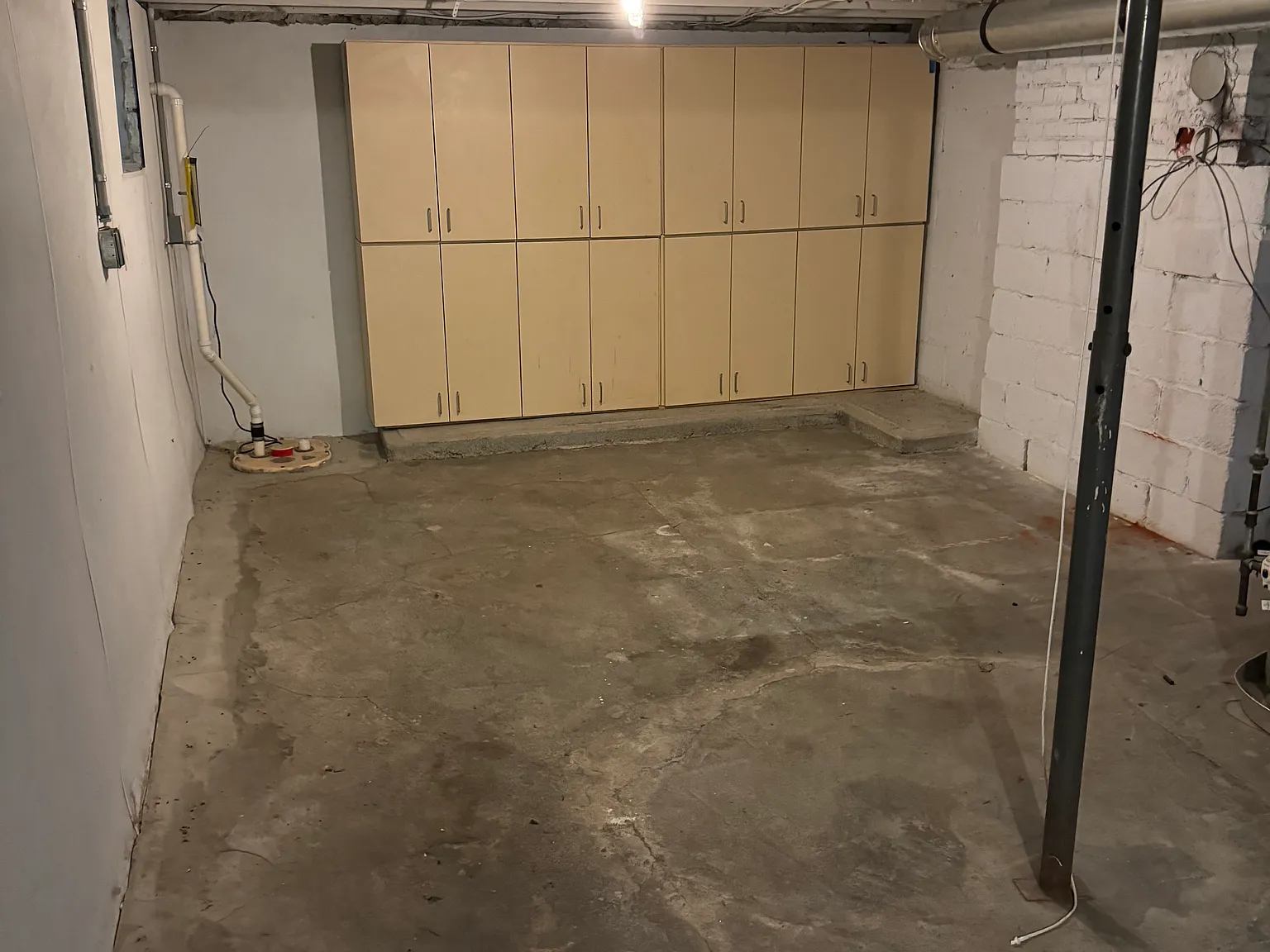3 bed, 1216 sqft, $1,300 — Photo 3