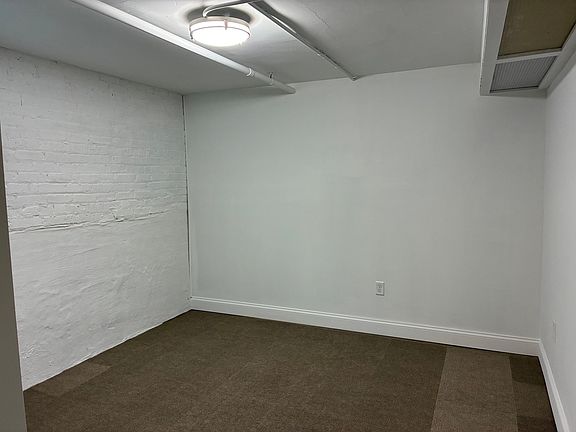 5th image of 2433 W Dakin St #B