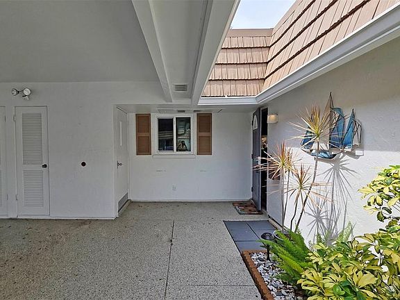 3rd image of 5468 RIVERBLUFF CIRCLE #V-40