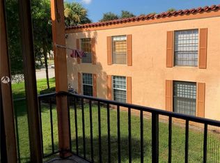 7145 Miami Lakes Dr W APT R14, Hialeah, FL 33014