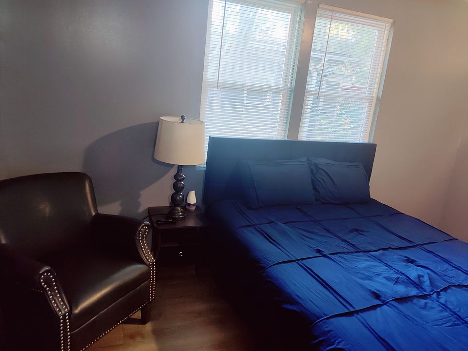 1st image of 1164 Lake Shore Blvd #2