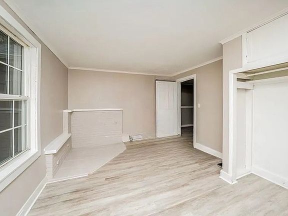 3rd image of 123 Bradford St