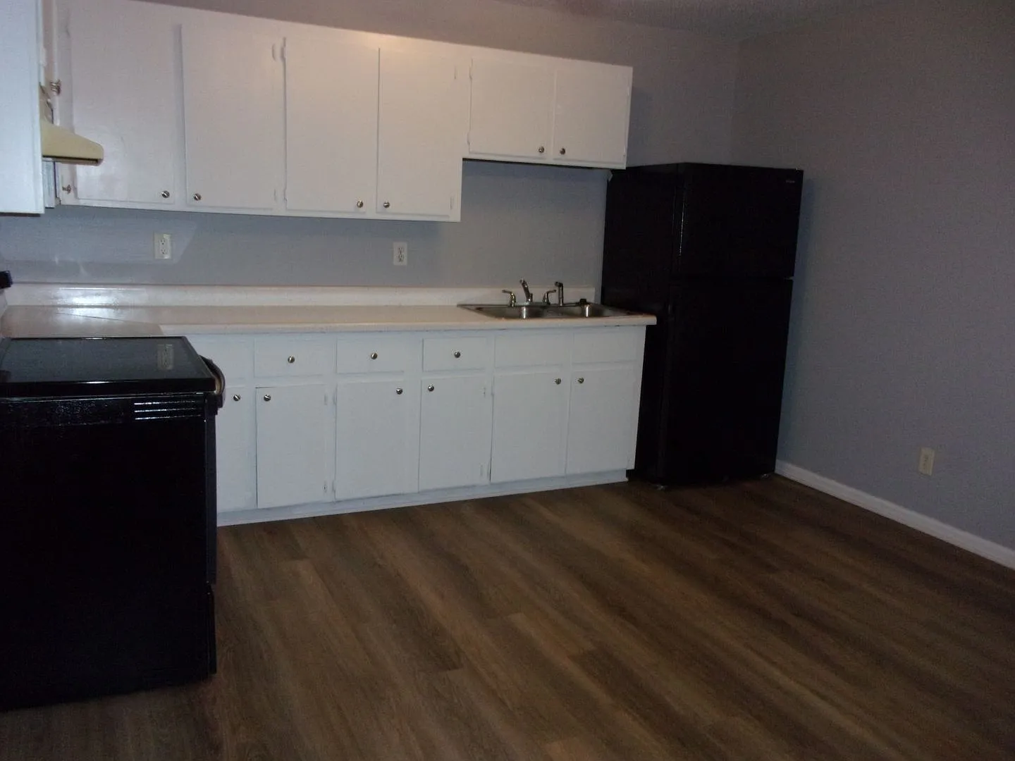 3 Bedroom 1 Bath Home - Recently Refreshed — Photo 4