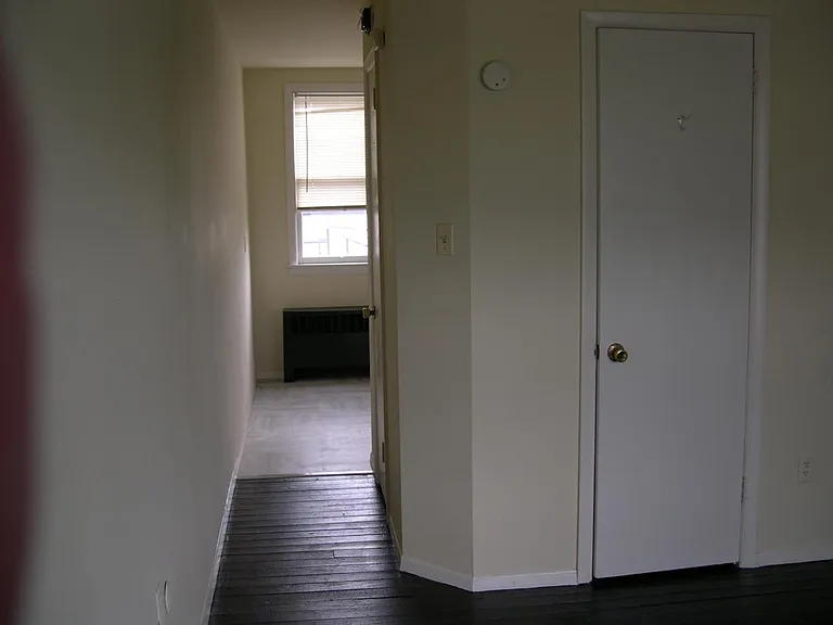 1004 N 6th St — Photo 3