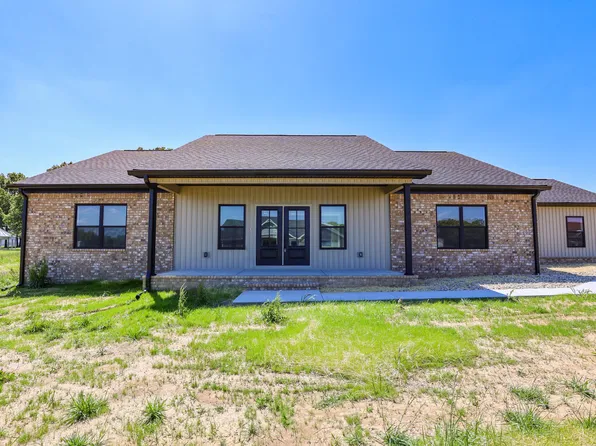 111 Ayly Estates Dr, Mayfield, KY 42066