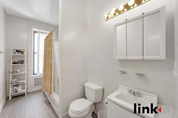 Sold by Link NY Realty | media 20