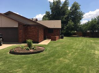 11929 N Mustang Rd, Yukon, OK 73099