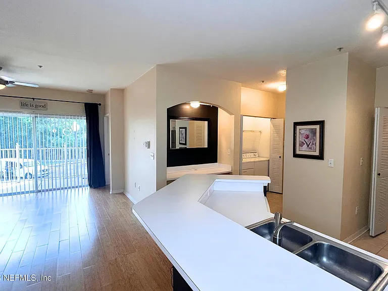 610 Fairway Dr #207 — Photo 26