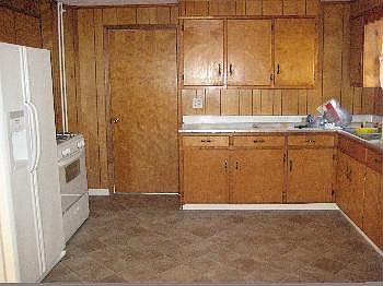2nd image of 113 Taylor St