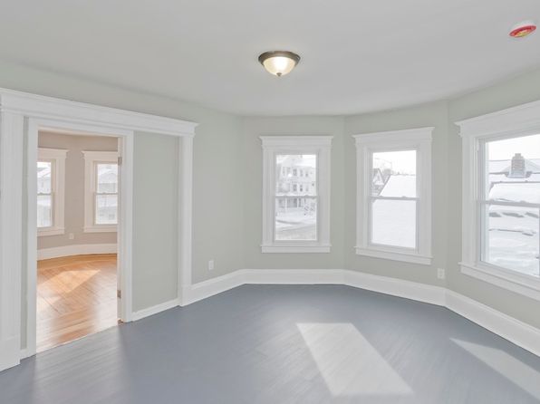 744 Carew St #2