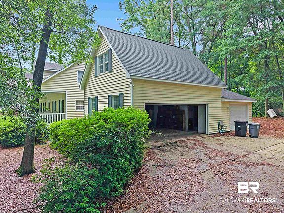 5th image of 677 Colonial Dr