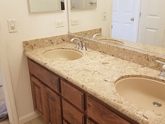 3rd image of 7027 Honeycastle Dr