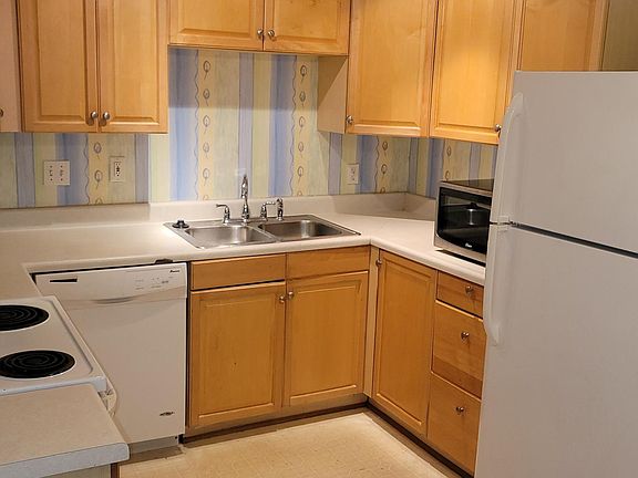 4th image of 813 Jordan Ln APT 3