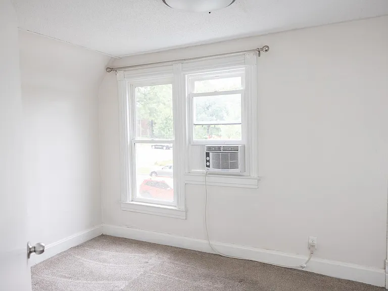 882 Lafond Ave #2 — Photo 7