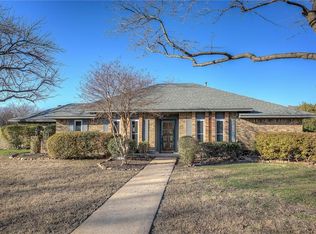 302 Shepards Hill Dr, Rockwall, TX 75087
