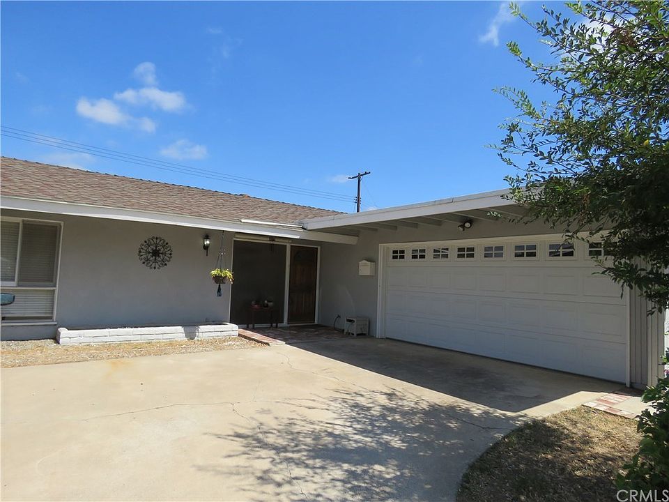1st image of 653 S Loretta Dr