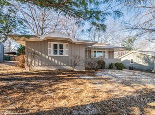 608 30th St, West Des Moines, IA 50265
