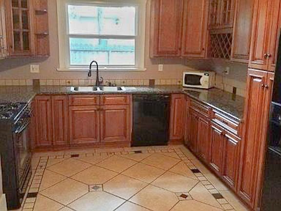 2nd image of 734 Brewster Ave