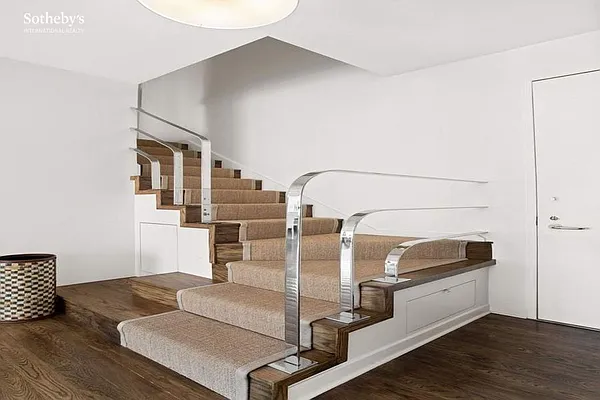 Rented by Sotheby's International Realty | media 6