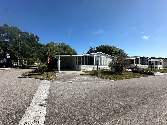 2nd image of 4531 Skyline Dr
