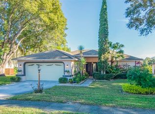 1807 Highland Club Ln, Palm Harbor, FL 34684