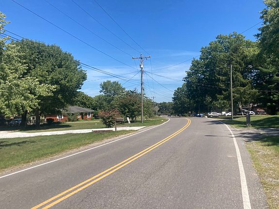 4th image of 4722 Packard Dr