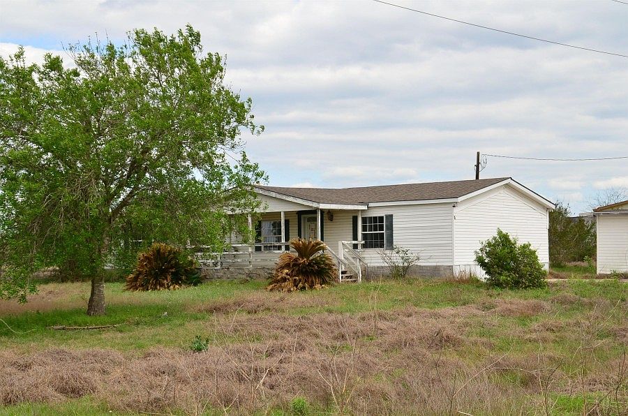 2nd image of 12001 Mustang Mesa Dr