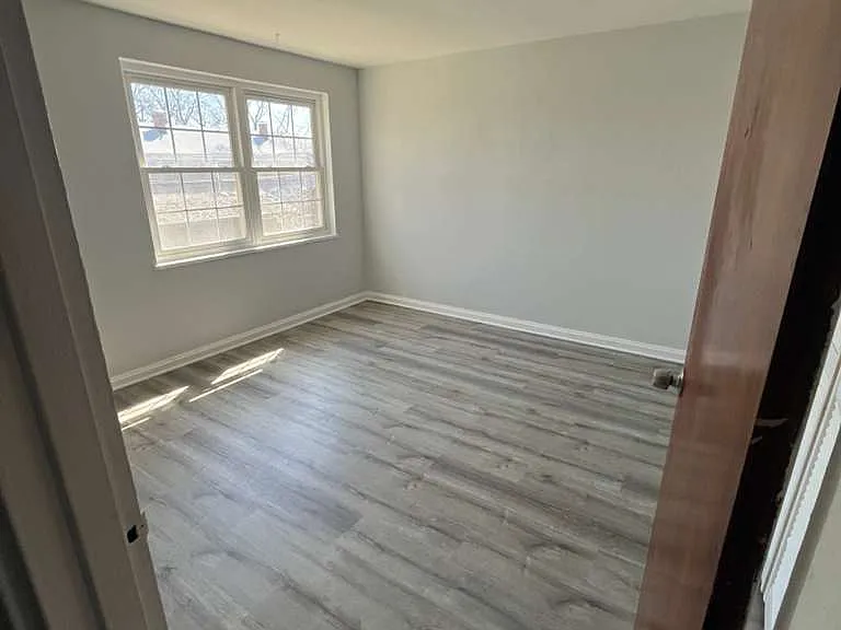 912 N Prairie Ave — Photo 6