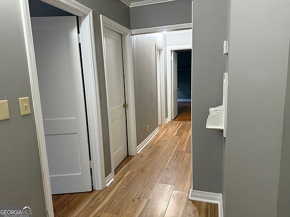5th image of 221 Vista Cir