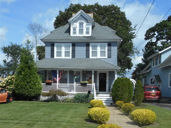 28 Centre Avenue, East Rockaway, NY 11518