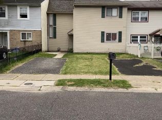 60 Noble Rd, Sicklerville, NJ 08081