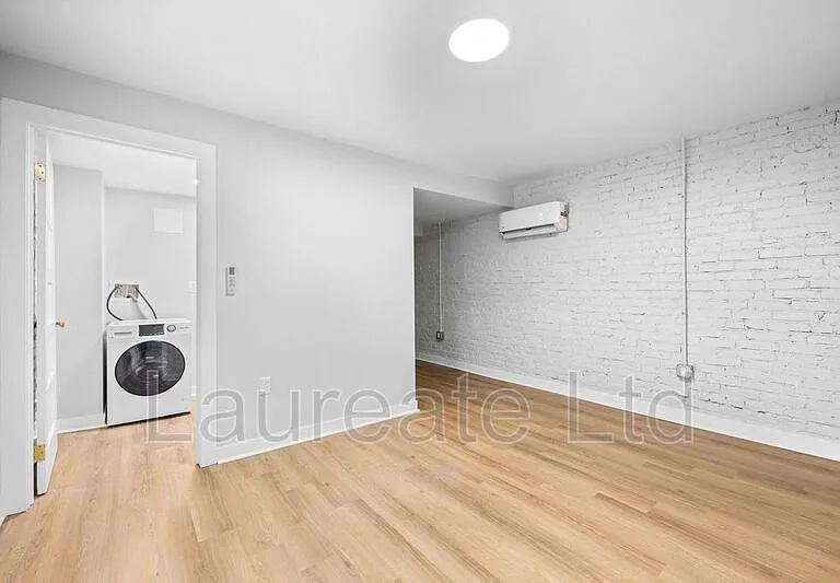 1663 N Gilpin St #2 — Photo 8