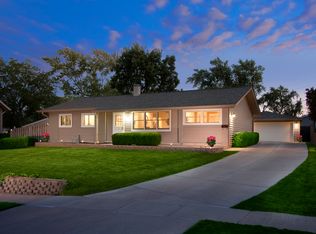 515 Frederick Ln, Hoffman Estates, IL 60169