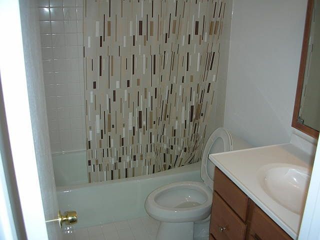 2nd image of 614 NW 13th St #130