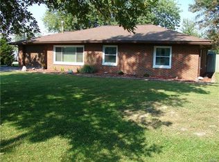 301 N East St, Alhambra, IL 62001