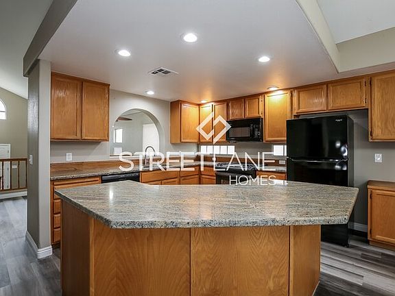 5th image of 8225 Emerald Isle Ave