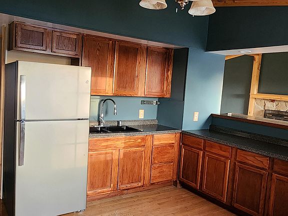 5th image of 270 N Manila St