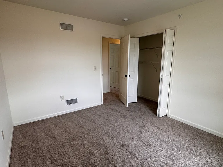 250 Limestone Dr — Photo 20