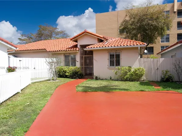 1851 SW 122nd Pl, Miami, FL 33175