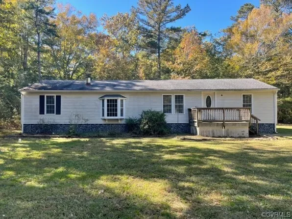 75 Ebenezer Church Rd, Cobbs Creek, VA 23035