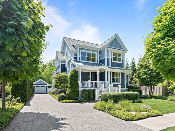 106 N Eagle St, New Buffalo, MI 49117
