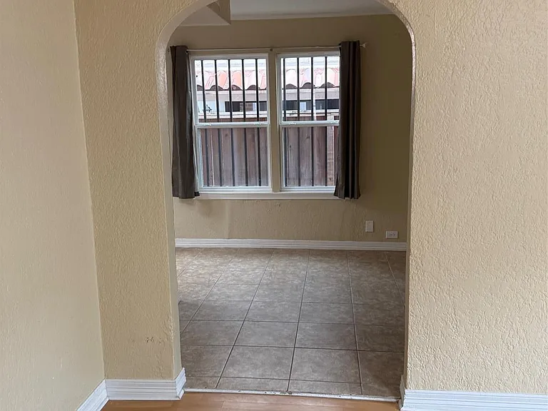 5106 Jackson St #1 — Photo 9