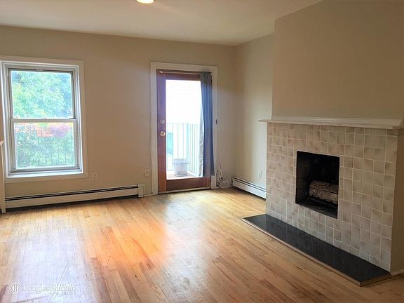 5th image of 442 Atlantic Ave #2