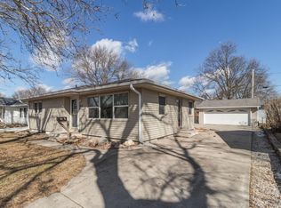 617 15th Street Pl, Nevada, IA 50201